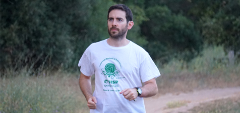 t-shirt con logo