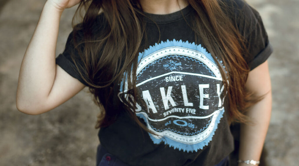 T-shirt con logo