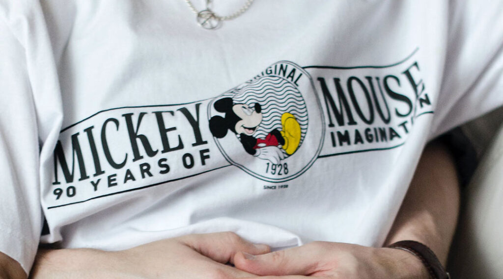 t-shirt mickey mouse