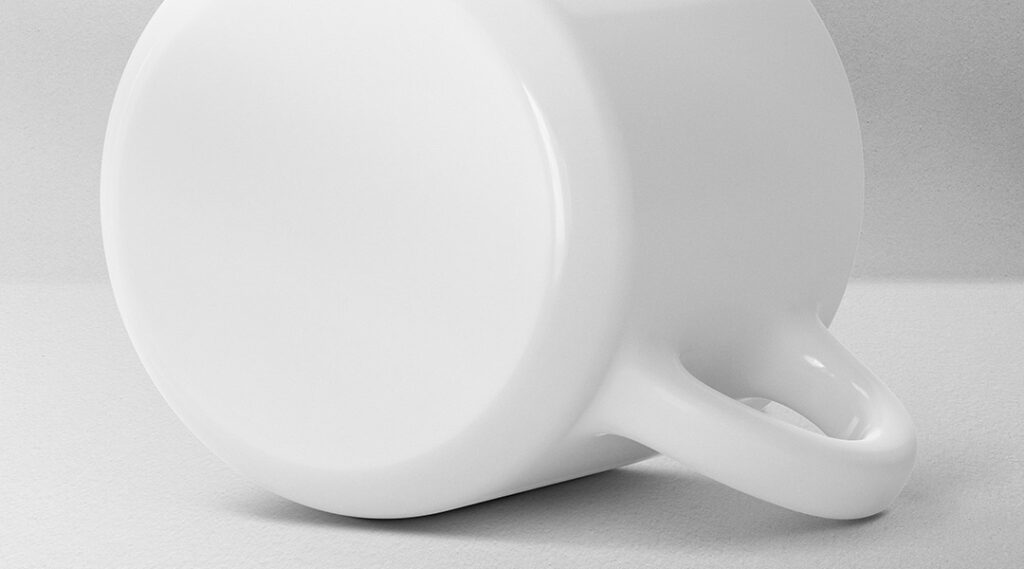 Tazza di ceramica bianca