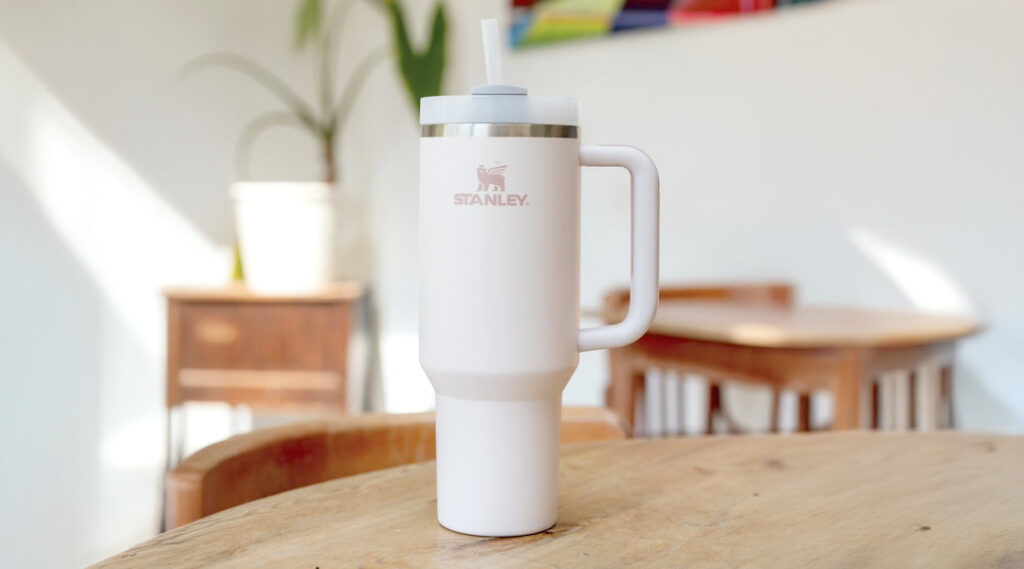 Borraccia con cannuccia Stanley