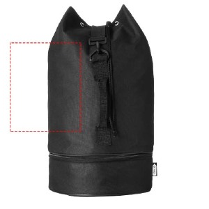 a sinistra del manico