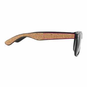 1 cm dalla cerniera destra