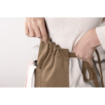 Grembiuli con il logo dell'azienda 190 g/m² con 2 tasche frontali Topchef color camel seconda vista ambiente