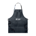 Grembiule con logo con 2 tasche in canvas cerato e dettagli in pelle BBQ color nero vista area di stampa