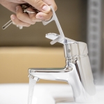 Portachiavi anticontatto promozionale in acciaio inox con anello Key color argento