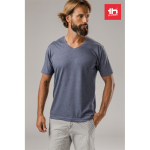 T-shirt scollo a V taglio regolare in jersey cotone 150g/m² THC Athens vista ambiente