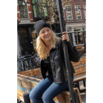 Cappellini invernali con logo aziendale leggeri riciclati Eco color nero vista ambiente 2