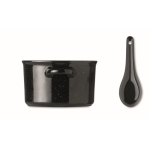 Ciotola in ceramica per zuppe con manici laterali e cucchiaio Antique color nero quinta vista
