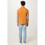 Polo piqué vestibilità regular in eco cotone 220 g/m² Iqoniq Yosemite color arancione seconda vista con modello