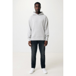 Felpa oversize in eco cotone regular fit 340 g/m² Iqoniq color grigio chiaro seconda vista con modello