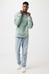 Felpa oversize in eco cotone regular fit 340 g/m² Iqoniq color verde oliva vista con modello