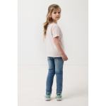 Maglietta per bambini in cotone riciclato da 160 g/m² Iqoniq color rosa chiaro terza vista con modello