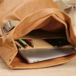Zaino impermeabile in cotone riciclato per laptop da 17'' 23L color camel terza vista