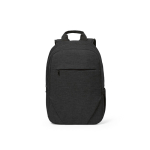 Zaino da 18l in rPET 300D con tasca frontale con zip e tasca laterale 15,6” color nero vista frontale
