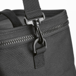 Borsa frigo isolante in plastica riciclata con ampia apertura 10L color nero vista dettaglio