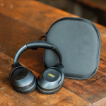 Cuffie wireless con cancellazione attiva del rumore e microfono con IA color grigio scuro seconda vista