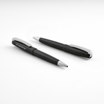 Penna in alluminio riciclato con meccanismo a rotazione e inchiostro nero color nero seconda vista