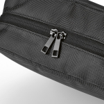 Beauty case organizer da viaggio in poliestere riciclato con gancio 4,5L color nero terza vista