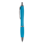 Penna a sfera in plastica trasparente con dettagli metallici e inchiostro blu color azzurro trasparente terza vista