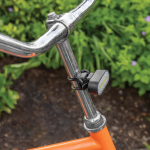 Set di 2 luci per bici in plastica riciclata con 5 modalità di luce color nero vista ambiente 4