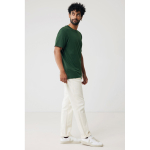 T-shirt unisex regular fit in 100% cotone da 80 g/m² Iqoniq color verde bosco quinta vista con modello