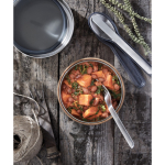 Lunch box in vetro con coperchio in silicone Black+Blum da 750ml