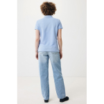Polo piqué in cotone riciclato donna casual fit M da 220 g/m2 Iqoniq color azzurro ciano terza vista con modello