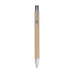 Penna a sfera in cartone riciclato con dettagli cromati inchiostro nero color marrone prima vista