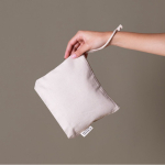 Beauty case promozionale in cotone riciclato con manico in corda prima vista