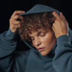 Felpa oversize unisex ecologica con cappuccio da 350 g/m2 B&C vue 3