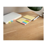 Post-it con fogli di diverse dimensioni e colori quarta vista