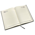 Agenda formato B5 con copertina in similpelle imbottita color nero vista dettaglio 1