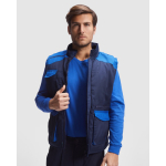 Gilet lavoro multitasche in poliestere e cotone 200g/m2 Roly Armada color blu reale quarta vista d'uso