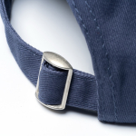 Cappellino stile casual con 6 pannelli e fori di ventilazione laterali color nero vista dettaglio 4