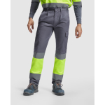 Pantaloni da lavoro alta visibilità inverno 240 g/m2 Roly Soan color grigio topo prima vista d'uso