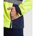 Giacca da lavoro softshell alta visibilità 320 g/m2 Roly Antares color giallo fluorescente vista dettaglio 1