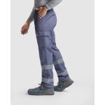 Pantaloni da lavoro lunghi alta visibilità 240 g/m2 Roly Daily HV color grigio topo quinta vista d'uso