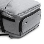 Zaino in RPET con porta USB e tasca per laptop 17.3” color grigio chiaro vista dettaglio 1