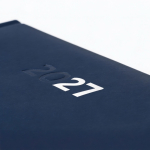 Agenda in pelle sintetica imbottita con vista giornaliera e formato A5 color blu mare