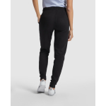 Pantalone lungo da donna a taglio dritto in felpa 280g/m² Roly Direct Adelpho color nero quarta vista d'uso