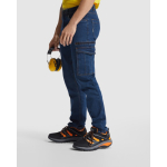 Pantaloni lavoro in denim di cotone e poliestere 370g/m2 Roly Raptor 36 color blu alice quinta vista d'uso