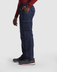 Pantaloni da lavoro lunghi con elastan 250g/m2 Roly Daily Stretch color camel quinta vista d'uso