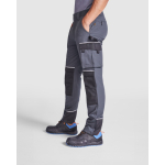 Pantaloni da lavoro multitasche con elastan 260 g/m2 Roly Wall color nero quarta vista d'uso