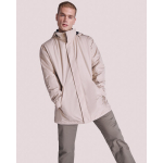 Parka impermeabile in poliestere riciclato 400g/m2 Roly Direct America color sabbia sesta vista d'uso