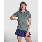 Polo tecnica donna in poliestere riciclato 125g/m2 Roly Direct Tormo color verde oliva prima vista d'uso