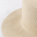 Cappello in carta color naturale con nastro colorato da personalizzare quarta vista