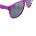 Occhiali da sole in vari colori opachi con lenti nere traslucide color fucsia terza vista