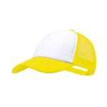 Cappellino trucker in poliestere a 5 pannelli con chiusura regolabile color giallo prima vista