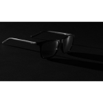 Occhiali da sole ecologici polarizzati con protezione UV400 Swiss Peak color nero vista ambiente